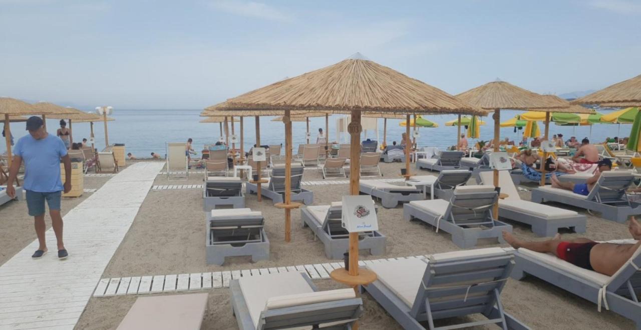 "Nissi Beach" Houses Koszalin Eksteriør bilde